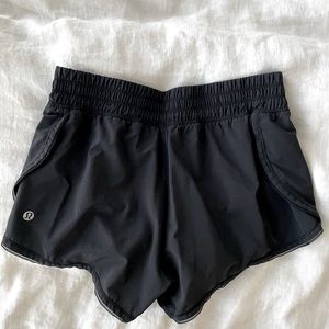 Lululemon low-rise short, size 4, black